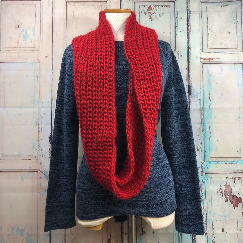 ➝ 2/$12 - Scarf by Talla Unica